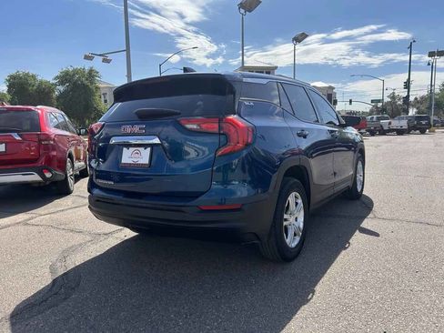 Used 2020 GMC Terrain SLE w/ LPO, Cargo Package image 4