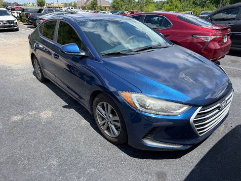 Used 2018 Hyundai Elantra SEL FWD image 4