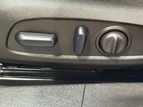 Used 2024 Chevrolet Malibu LT image 14