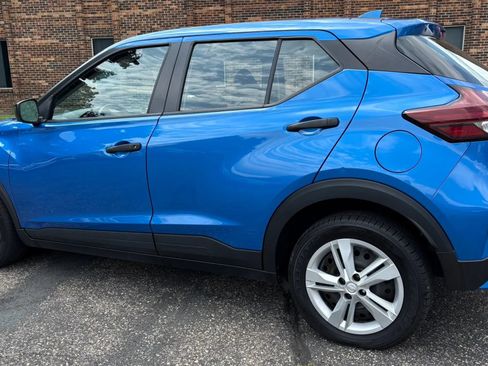 Used 2021 Nissan Kicks S FWD image 6