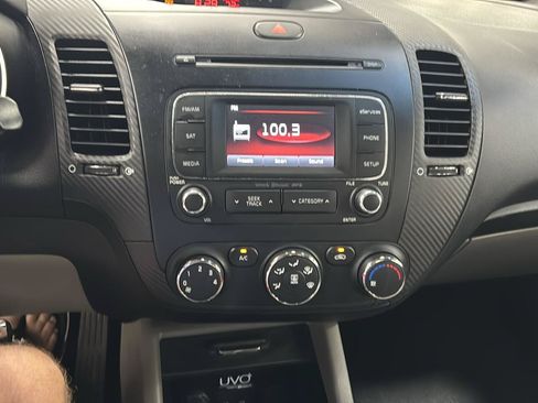 Used 2014 Kia Forte EX FWD image 19