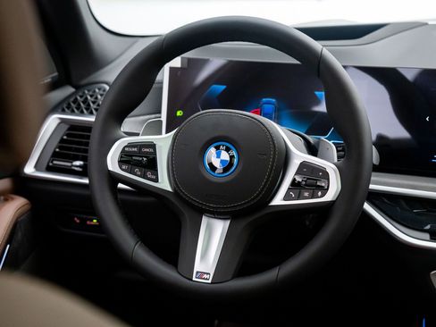 New 2026 BMW X5 xDrive50e w/ Executive Package image 12