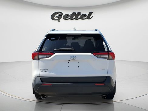Used 2024 Toyota RAV4 XLE w/ Convenience Package FWD image 6