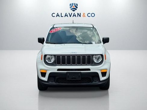 Used 2023 Jeep Renegade Latitude AWD/4WD image 2