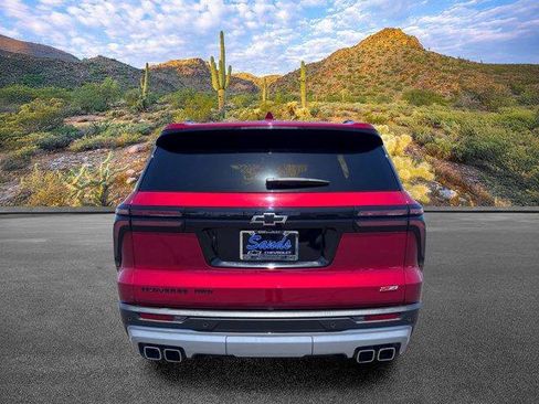 Used 2024 Chevrolet Traverse Z71 AWD/4WD image 6