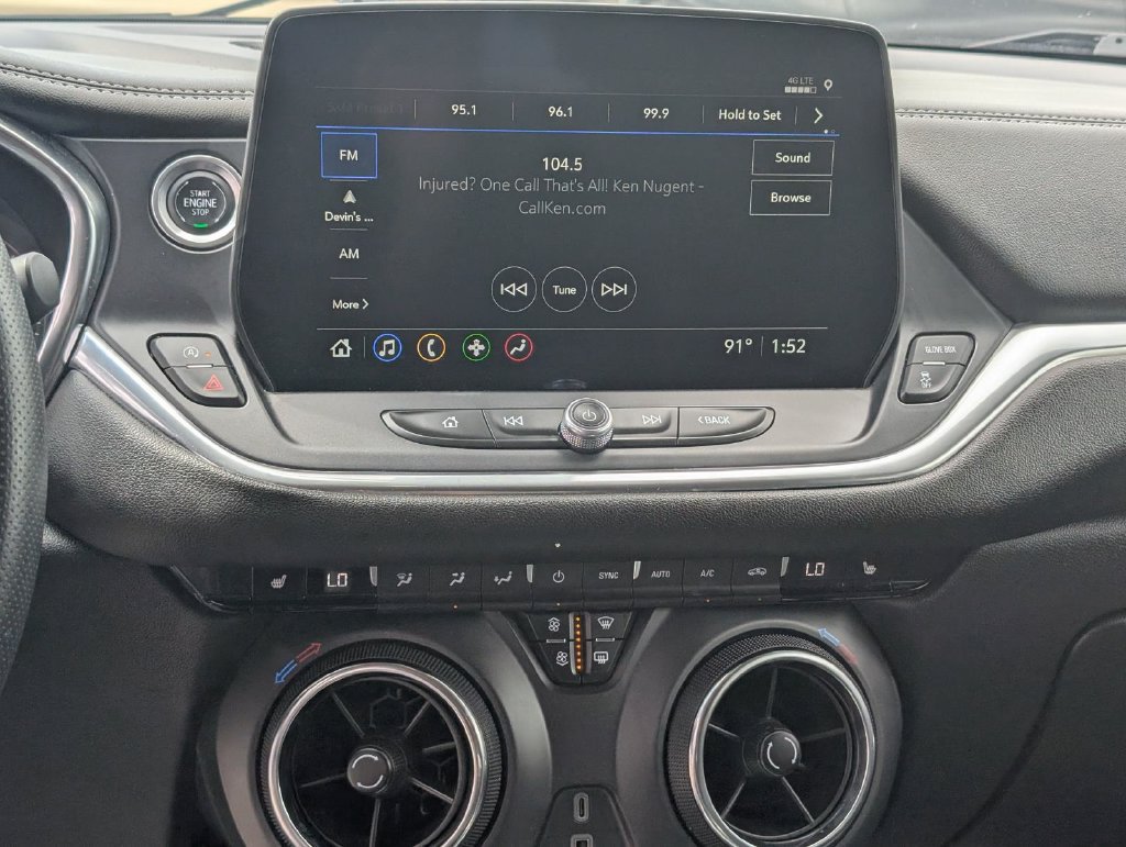 Used 2025 Chevrolet Blazer LT FWD image 18