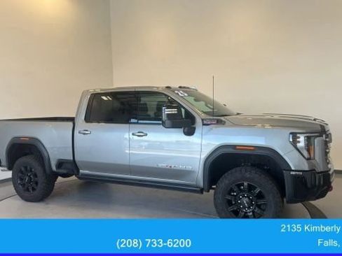 Used 2025 GMC Sierra 2500 AT4X AWD/4WD image 17