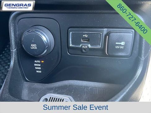 Certified 2017 Jeep Renegade Altitude AWD/4WD image 54