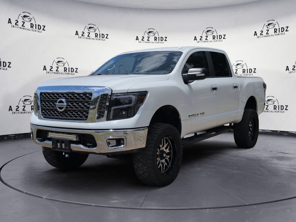 Used 2018 Nissan Titan SV AWD/4WD image 3