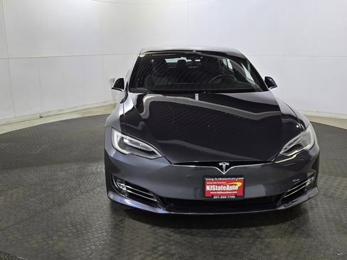 Used 2017 Tesla Model S 75D image 2