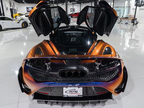Used 2021 McLaren 765LT image 14