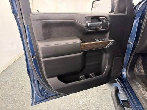 Used 2019 Chevrolet Silverado 1500 RST AWD/4WD image 11