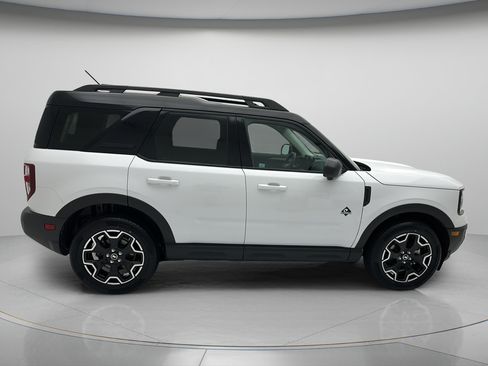 Used 2025 Ford Bronco Sport Outer Banks w/ Outer Banks Tech Package+ AWD/4WD image 6