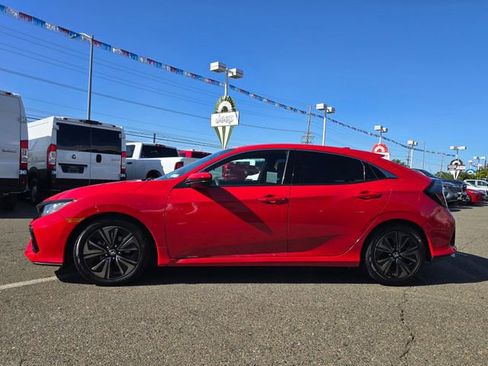 Used 2018 Honda Civic EX image 8
