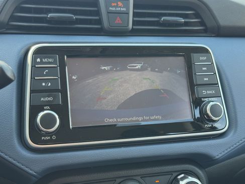 Used 2025 Nissan Versa SV image 21