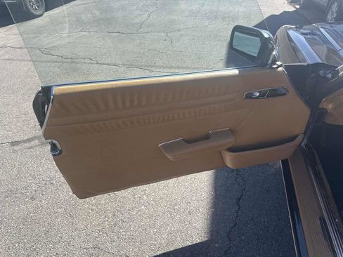 Used 1987 Mercedes-Benz 560 SL image 9