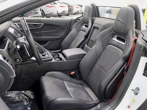 Used 2021 Jaguar F-TYPE R AWD/4WD image 25