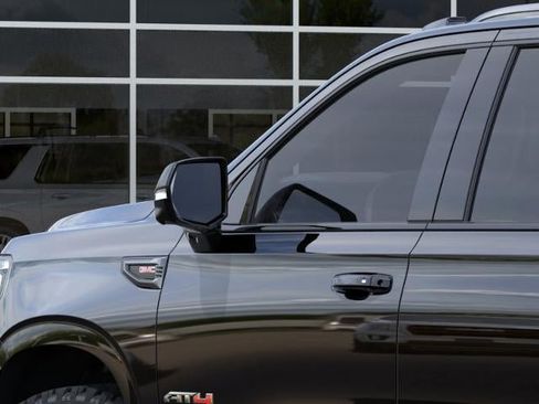 New 2026 GMC Yukon XL AT4 w/ AT4 Premium Package AWD/4WD image 12