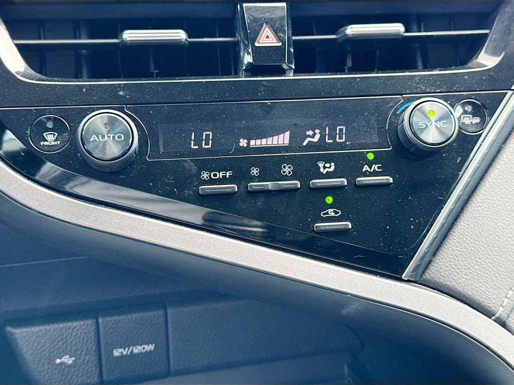 Used 2023 Toyota Camry SE FWD image 30