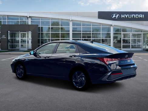 New 2026 Hyundai Elantra Sport image 4