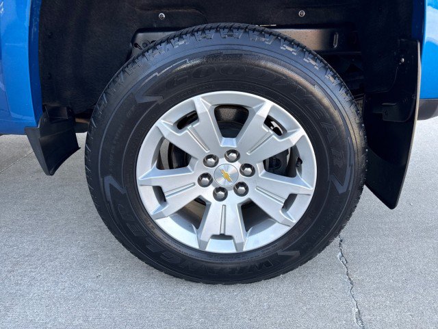 Used 2021 Chevrolet Colorado LT AWD/4WD image 14