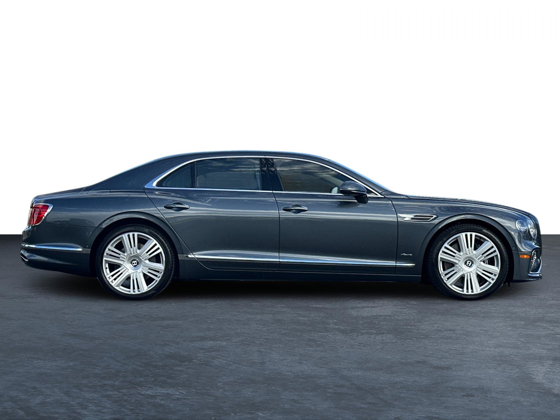 Used 2026 Bentley Flying Spur V8 AWD/4WD image 5