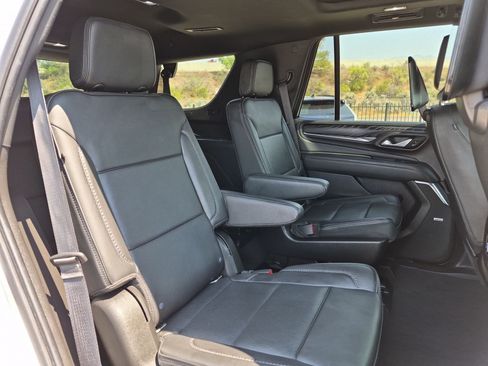 Used 2021 GMC Yukon Denali w/ Denali Premium Package AWD/4WD image 28