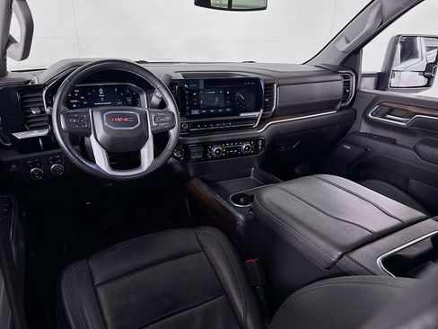 Used 2024 GMC Sierra 3500 SLT w/ SLT Convenience Package image 31