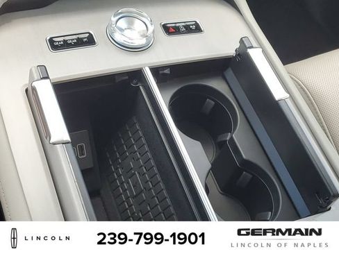 New 2026 Lincoln Navigator L Reserve AWD/4WD image 31