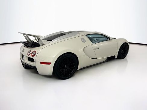 Used 2011 Bugatti Veyron AWD/4WD image 33