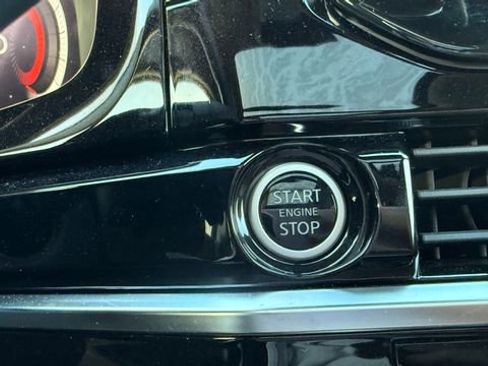 Used 2023 Nissan Pathfinder Platinum image 23