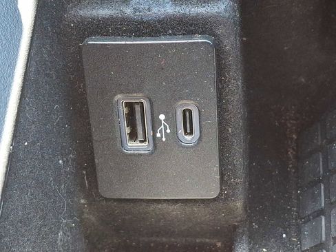 Used 2021 Lincoln Navigator L Reserve AWD/4WD image 35