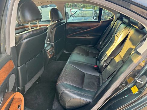 Used 2011 Lexus LS 460 w/ Touring Edition RWD image 15