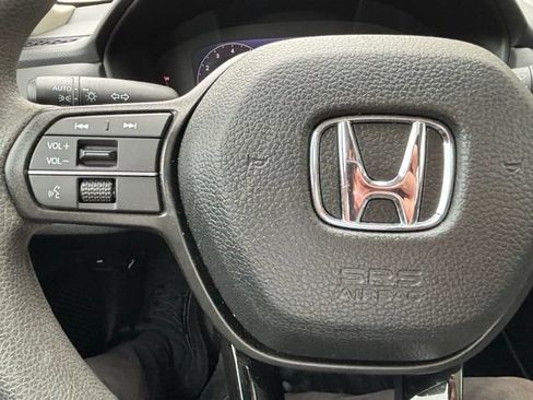 Used 2025 Honda Accord SE image 8