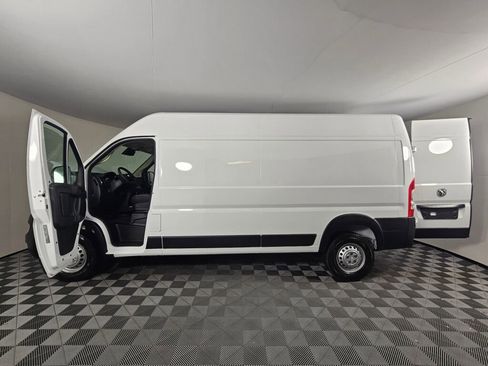 New 2026 RAM ProMaster 2500 FWD image 16