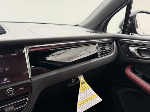 New 2026 Porsche Macan image 55