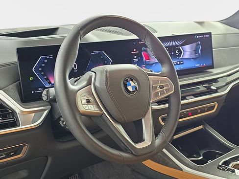 Used 2026 BMW X7 xDrive40i w/ Premium Package image 20