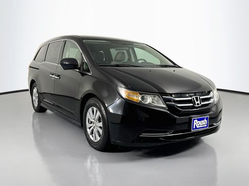 Used 2016 Honda Odyssey SE image 3