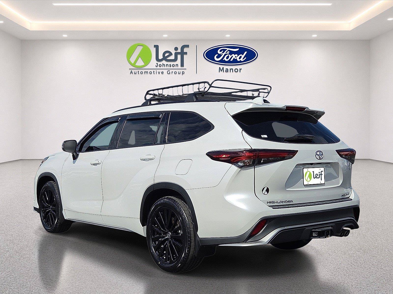 Used 2024 Toyota Highlander XSE AWD/4WD image 5
