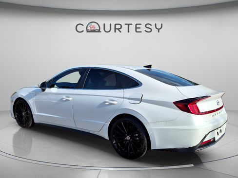 Used 2022 Hyundai Sonata SE FWD image 3