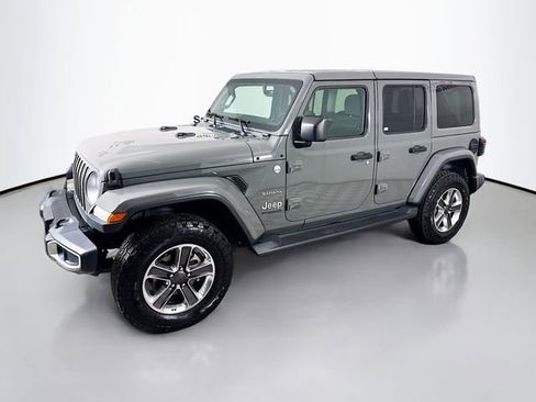 Used 2020 Jeep Wrangler Unlimited Sahara AWD/4WD image 3