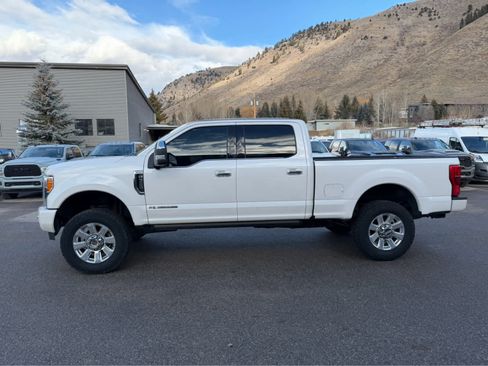 Used 2018 Ford F350 Platinum w/ Platinum Ultimate Package image 19