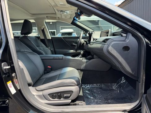 Used 2019 Lexus ES 350 w/ Premium Package FWD image 15