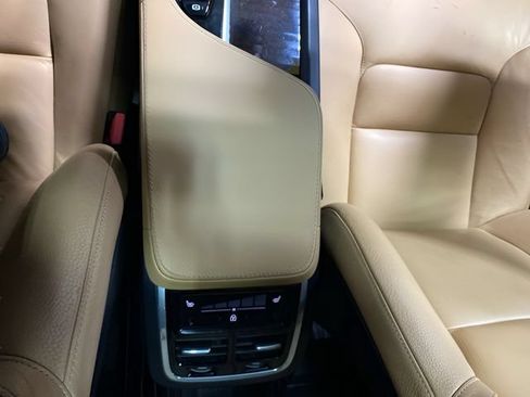 Used 2019 Volvo XC90 T6 Momentum w/ Advanced Package AWD/4WD image 17