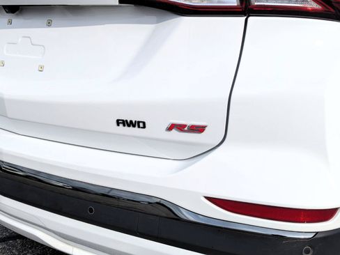 Certified 2023 Chevrolet Equinox RS AWD/4WD image 32