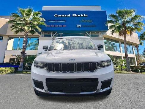 Certified 2023 Jeep Grand Cherokee L Limited AWD/4WD image 3