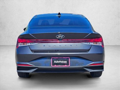 Used 2021 Hyundai Elantra SEL w/ Convenience Package image 6