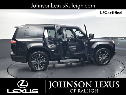 Used 2025 Lexus GX 550 w/ Cold Area Package AWD/4WD image 34