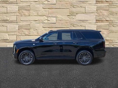 Used 2026 Cadillac Escalade Platinum Sport w/ LPO, Floor Liner Package AWD/4WD image 2