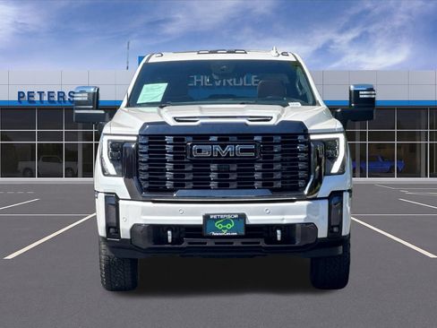 Certified 2024 GMC Sierra 3500 Denali Ultimate AWD/4WD image 9